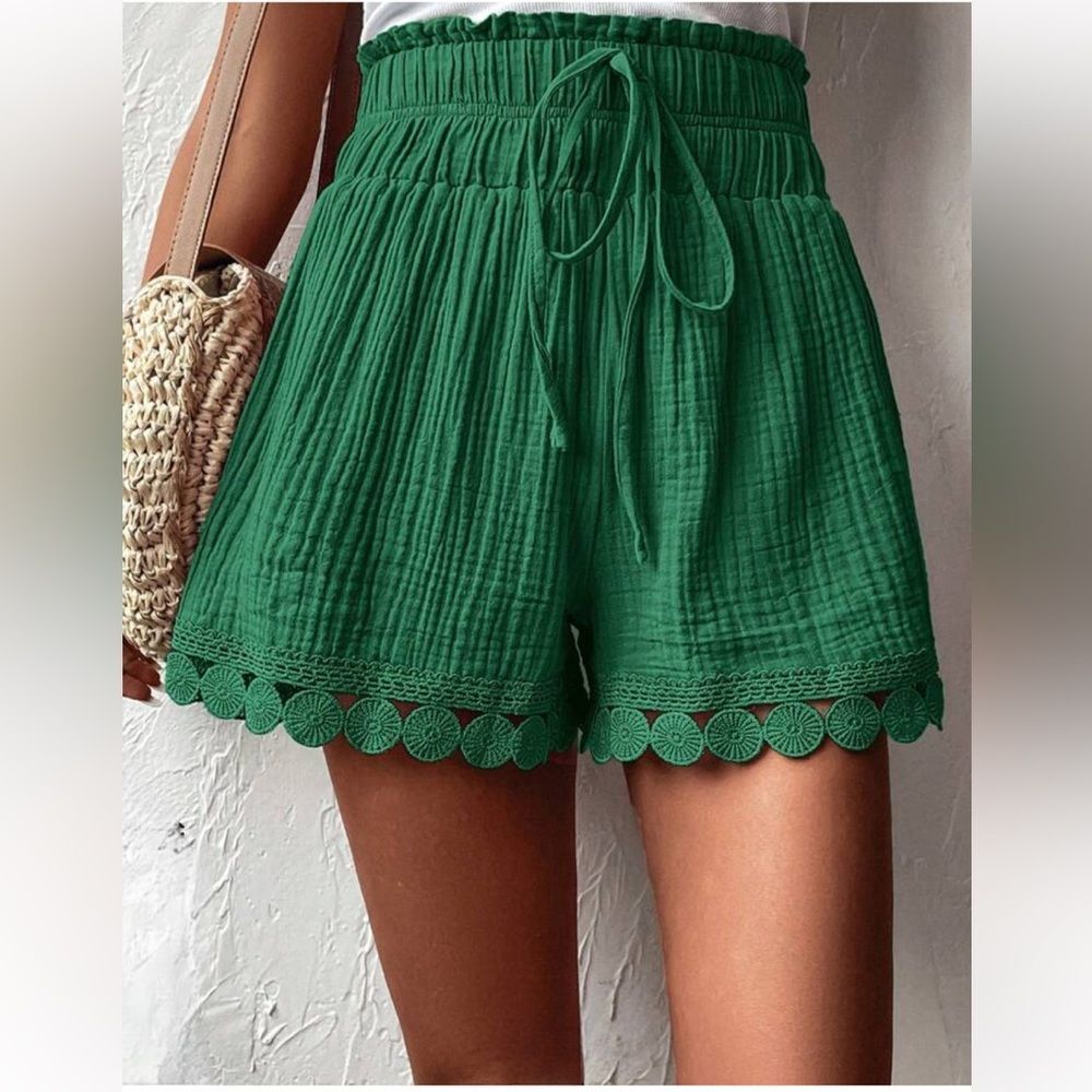 Casual Gauze Crinkle Solid Green Elastic Waist Shorts Size Small New!